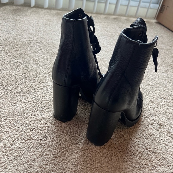 Schutz Ankle Bootie - Picture 3 of 5